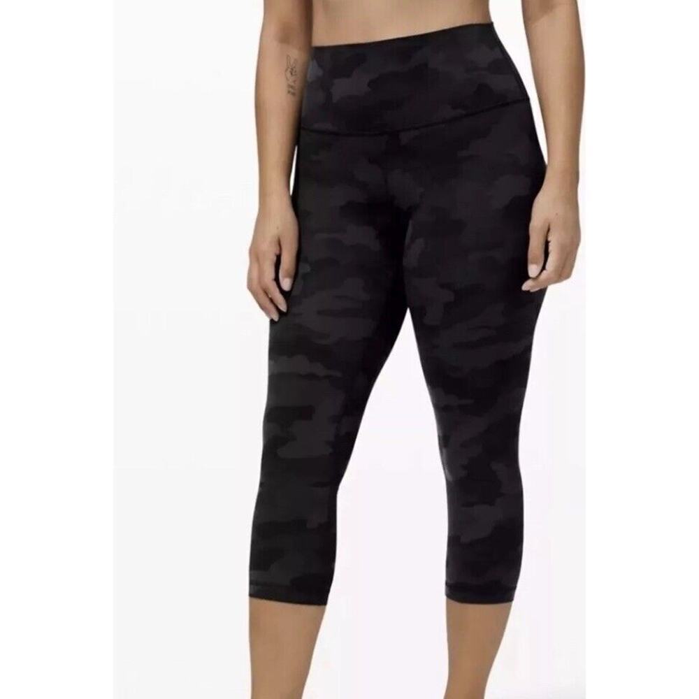 lululemon align high rise crop 21" Size 4 Camo Deep Coal Multi Athletic Legging